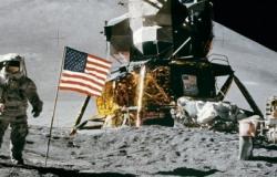 Why People believe in Conspiracy Theories – and How to Change their Minds Why People believe in Conspiracy Theories – and How to Change their Minds
