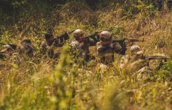 Military Expenditure Trends for 1960–2014 and What They Reveal Military Expenditure Trends for 1960–2014 and What They Reveal