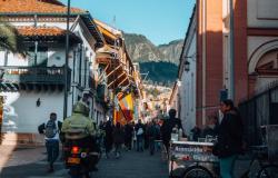Colombia's economic relations with China: The role of economics and politics in trade, investment, and economic agreements Colombia's economic relations with China: The role of economics and politics in trade, investment, and economic agreements