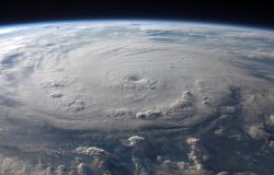 EU Space Law and Earth's Boundaries: Integrating Environmental Impact Assessment and Corporate Due Diligence EU Space Law and Earth's Boundaries: Integrating Environmental Impact Assessment and Corporate Due Diligence