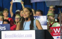 Noam Chomsky: Ocasio-Cortez and Other Newcomers Are Rousing the Multitudes