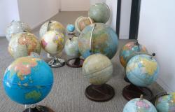 Shadows and Lights of Globalization Shadows and Lights of Globalization