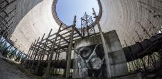 False Twins: Intergenerational Injustice in Nuclear Deterrence and Climate Inaction
