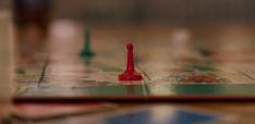 “Lower Costs, High Flexibility, and Secrecy”: The Strategic Game of Informal Governance
