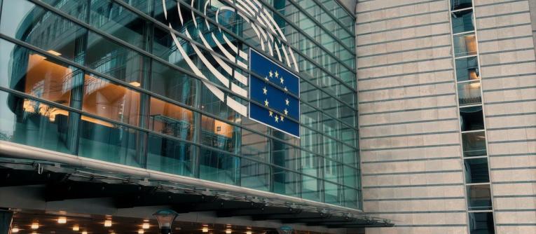 Negotiating European Security within (Post-)hegemonic Coalitions: What can we learn from IR and negotiation theories?