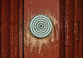 Active Yet Cautious: How Middle States Navigate Status in the Universal Periodic Review