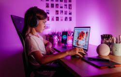 Mapping Policies and Regulations for Safe and Healthy Digital Environments for Children and Adolescents Mapping Policies and Regulations for Safe and Healthy Digital Environments for Children and Adolescents