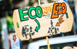 A contemporary social contract: An exploration of enabling factors influencing climate policy intractability in developed nations A contemporary social contract: An exploration of enabling factors influencing climate policy intractability in developed nations